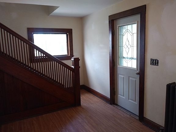 5th image of 92 East Ave