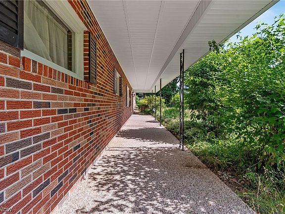 3rd image of 4001 Wales Ave NW