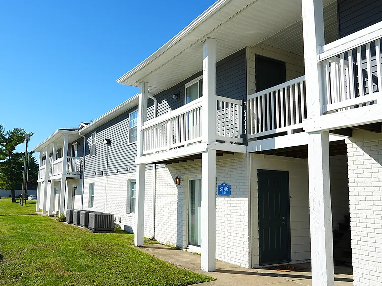 River Club — Photo 12