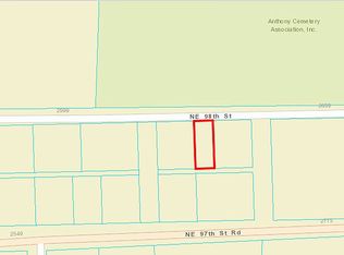 NE 98th St, Anthony, FL 32617