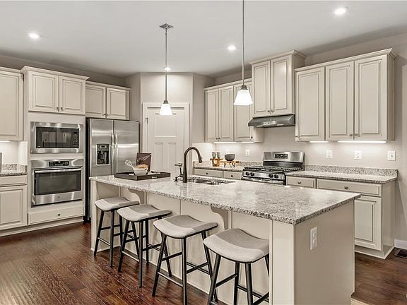 2nd image of 5084 Trythall St