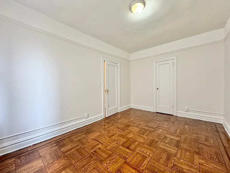 26-80 30th St #4D — Photo 13