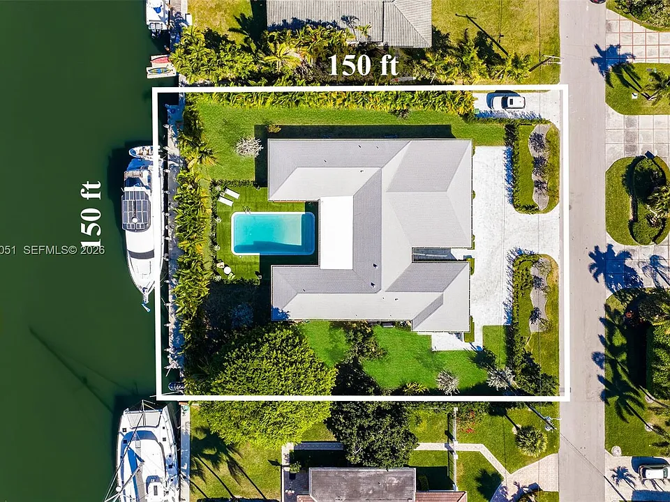 424 Alamanda Dr