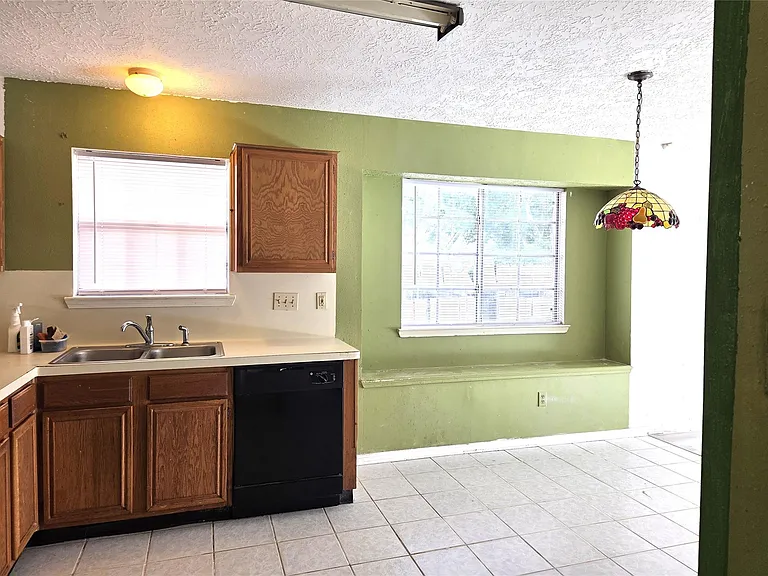 17006 Dusty Mill Dr E — Photo 14