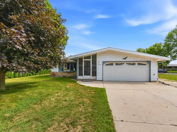 2309 Mary Ave, New Holstein, WI 53061