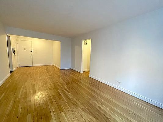 2nd image of 1360 York Ave APT 3M