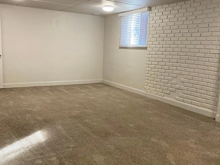 1181 Newport St — Photo 16