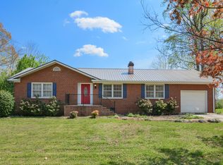 352 Eden Hills Rd, Siler City, NC 27344