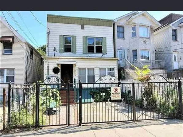 64 Corbin Avenue image 1 of 12