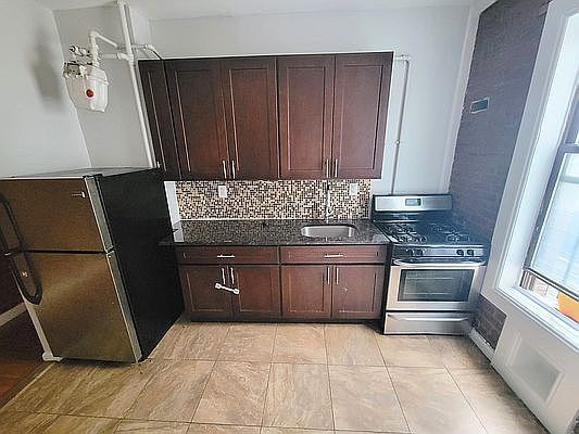3rd image of 68 W 238th St APT D41