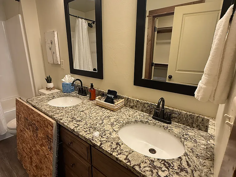 1226 Ryun Sun Way — Photo 33