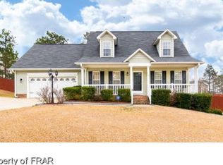 45 Cobblestone Dr, Spring Lake, NC 28390