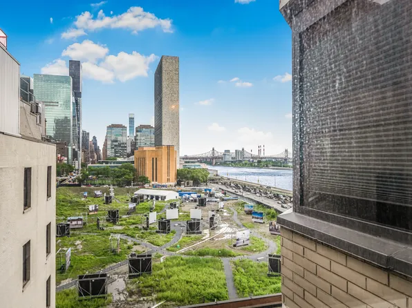 415 East 37th Street image 8 of 26