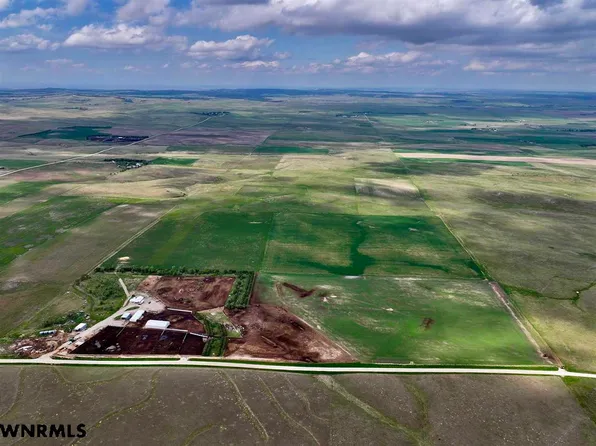 970 Antelope Rd, Hay Springs, NE 69347