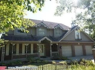 3821 Williamsburg Blvd, Lincoln, NE 68516