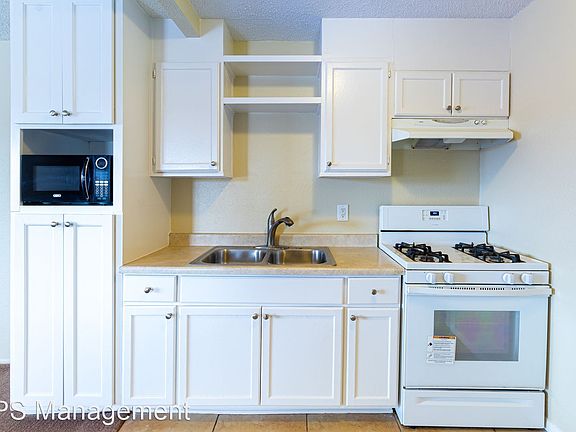 4th image of 5580 Dairy Ave APT 3