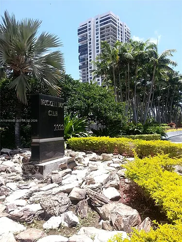2333 Brickell Ave #2215 Photo 1