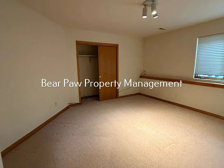 1419 Tamarac Dr — Photo 9