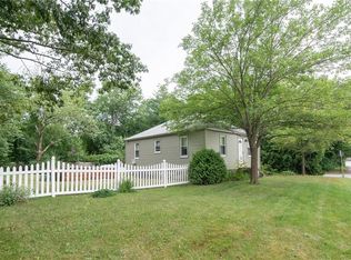 48 Idaho St, Coventry, RI 02816