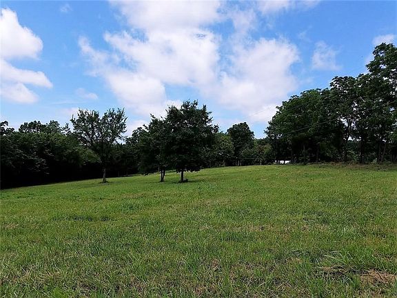 4th image of N Starr Dr