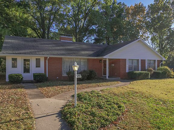 2nd image of 634 Norris Dr