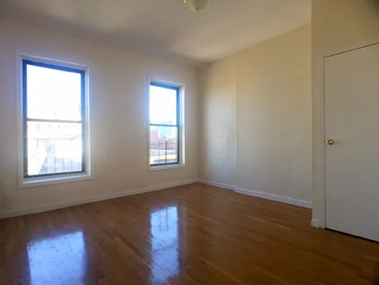 Rented by Bohemia Realty Group | media 8