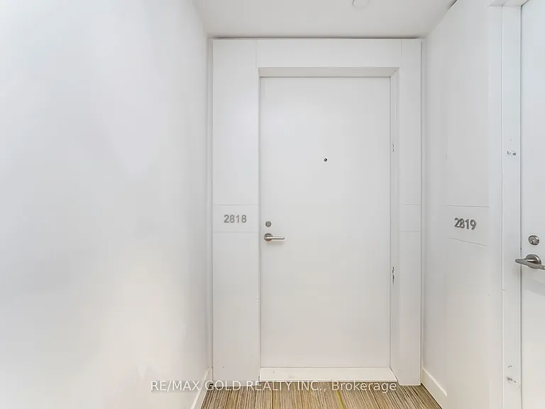 230 Simcoe St #2818 — Photo 7