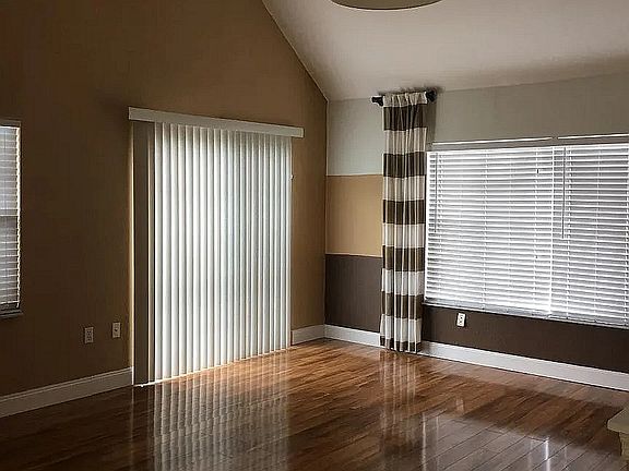 4th image of 10570 Windsor Lake Ct