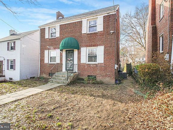 2nd image of 1605 Crittenden St NE