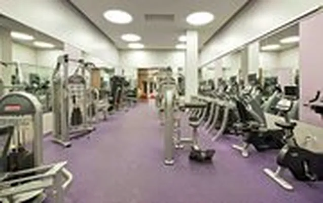 Rented by 25 Broad (LCOR) | media 38