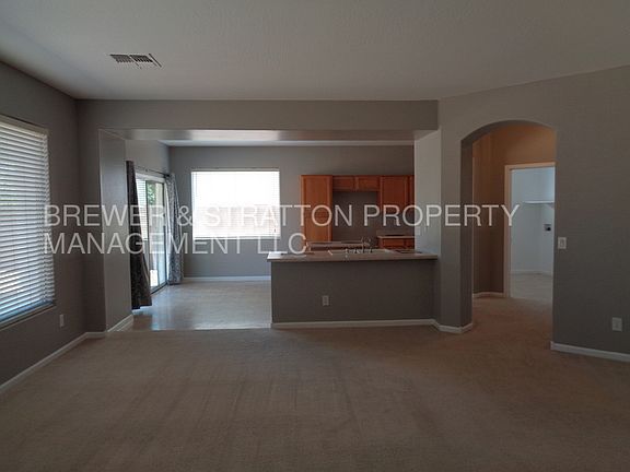 4th image of 15118 N 182nd Ln