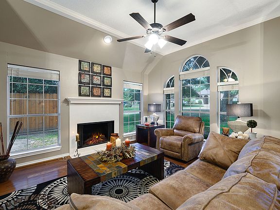 17951CountryClubDr-9.jpg