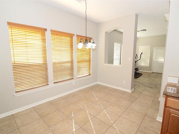 4th image of 5432 Cranston Ct