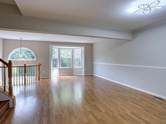 3rd image of 3003 Beech Bottom Rd