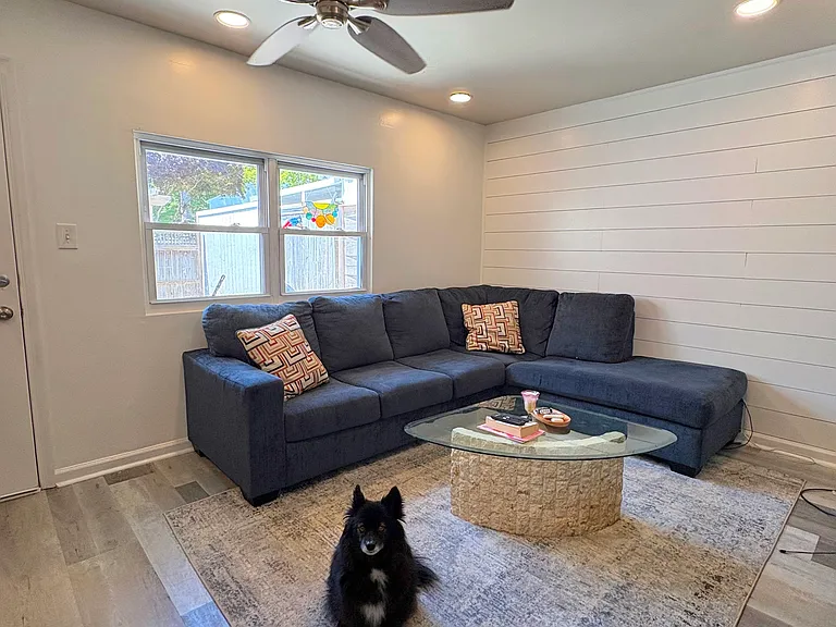 853 Cambridge Dr — Photo 7