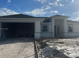 176 Plantation Dr, Labelle, FL 33935