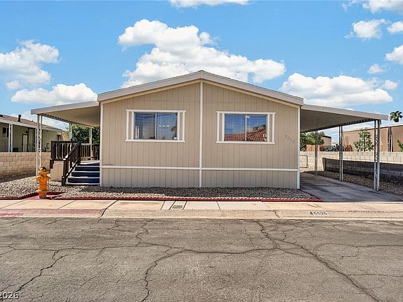 2nd image of 5525 Tres Piedras Rd
