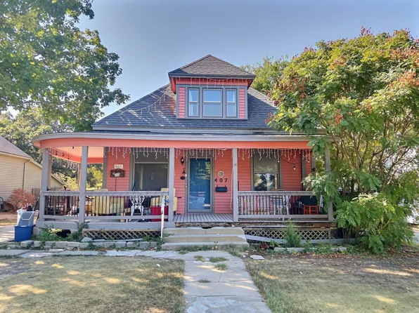 407 E 8th St, Newton, KS 67114