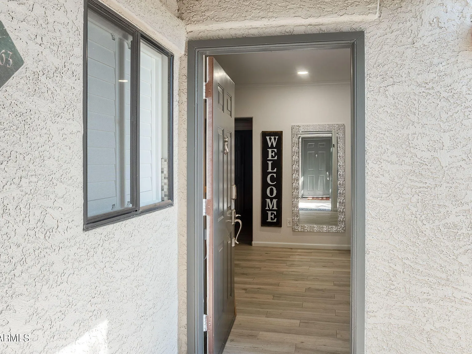 2 bed, 1.0 bath, 924 sqft, $1,900 — Photo 3