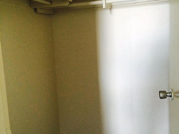 5th image of 2950 W 24th St APT 3F