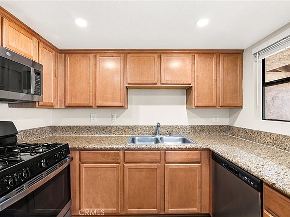 5th image of 1329 Massachusetts Ave APT 202