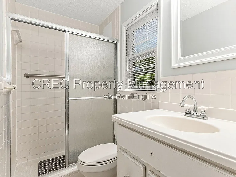 321 Shaftesbury Ln — Photo 36