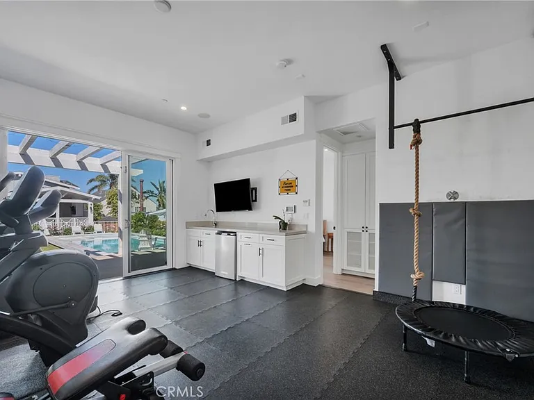 508 S Juanita Ave — Photo 43