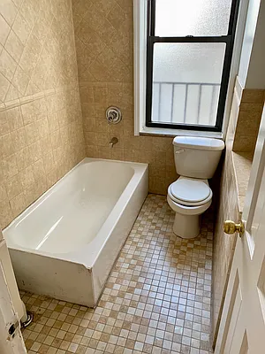 Rented by LRGNY Group, Inc. | media 14