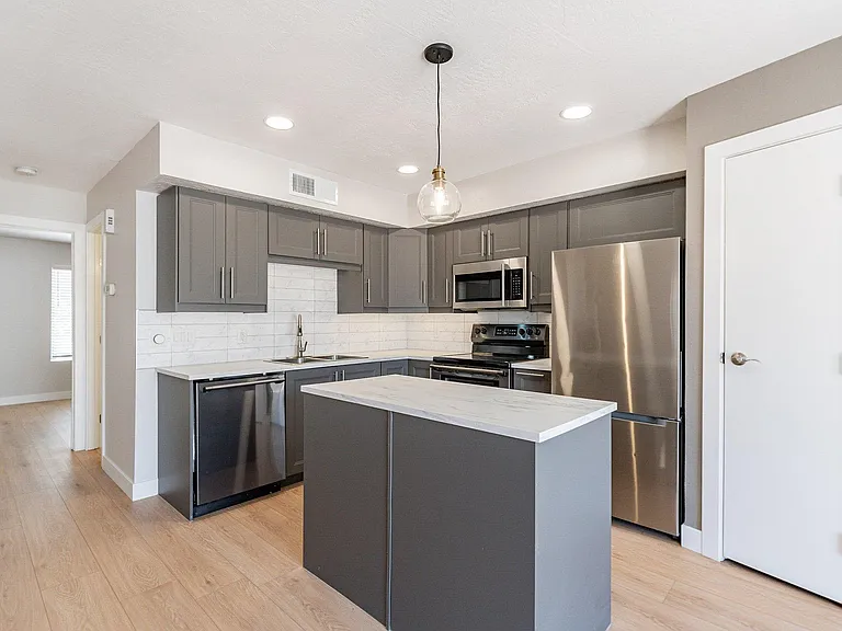 1535 N Horne #55 — Photo 7