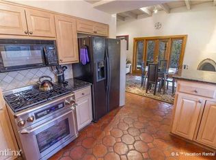1078 Governor Dempsey Dr, Santa Fe, NM 87501