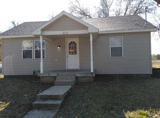 612 W Macon St, Carthage, MO 64836
