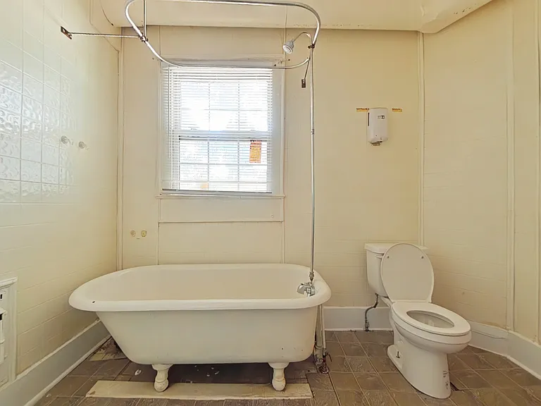 224 N Dunleith Ave — Photo 12