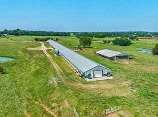 796 NW Holland Ave, Gentry, AR 72734