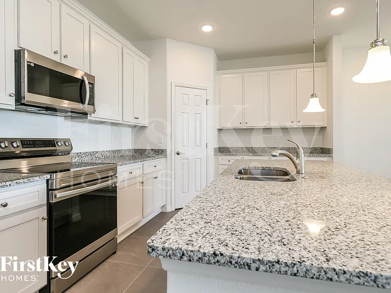 1240 Spokane Point — Photo 9